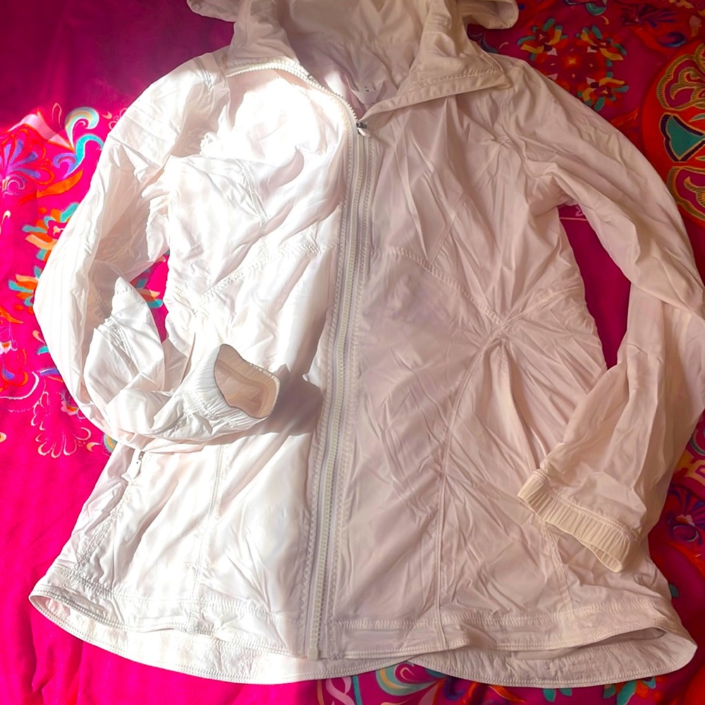 Lululemon windbreaker, blush pink, size 8